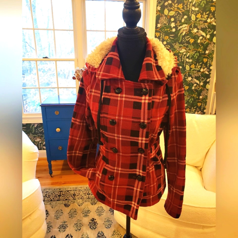 Womans coat, J.J. Winter by JJ Basics, Red plaid, size Med, pre-owned